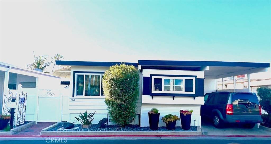 Newport Beach, CA 92660,94 Yorktown