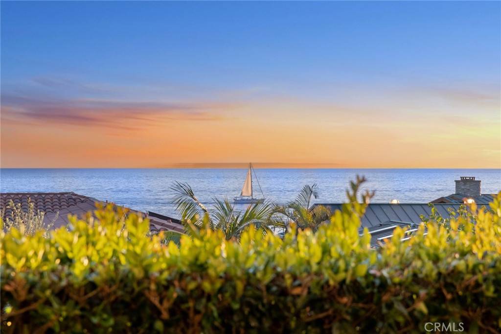 Corona Del Mar, CA 92625,4519 Camden DR