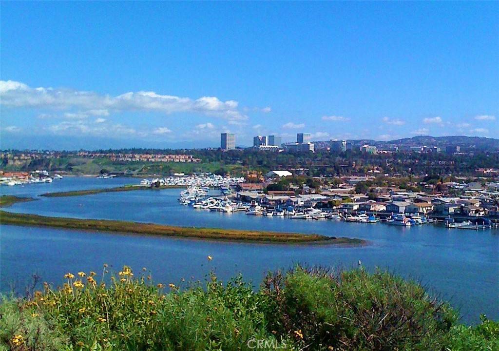 Newport Beach, CA 92660,77 Yorktown