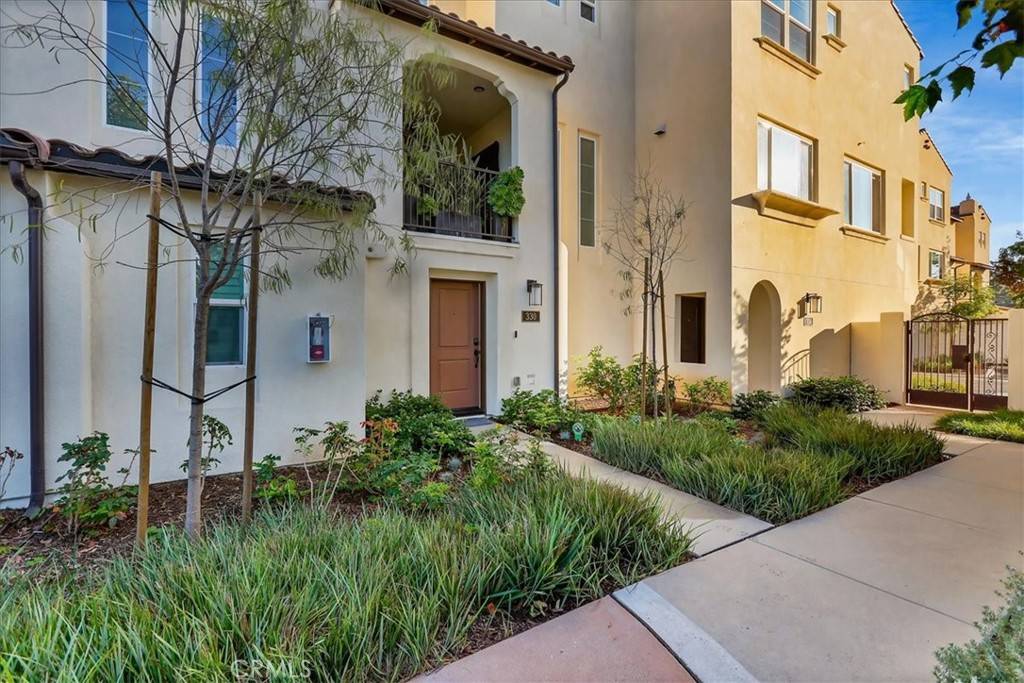 Costa Mesa, CA 92627,330 Ford RD