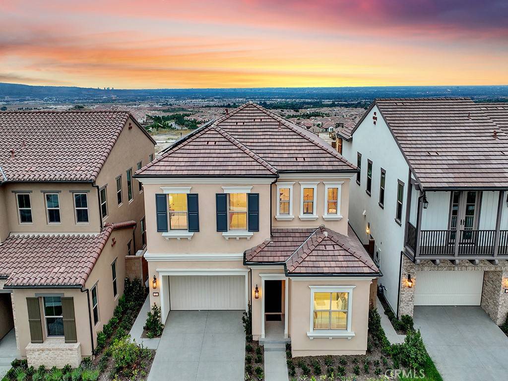 123 Oakstone Irvine, CA 92618