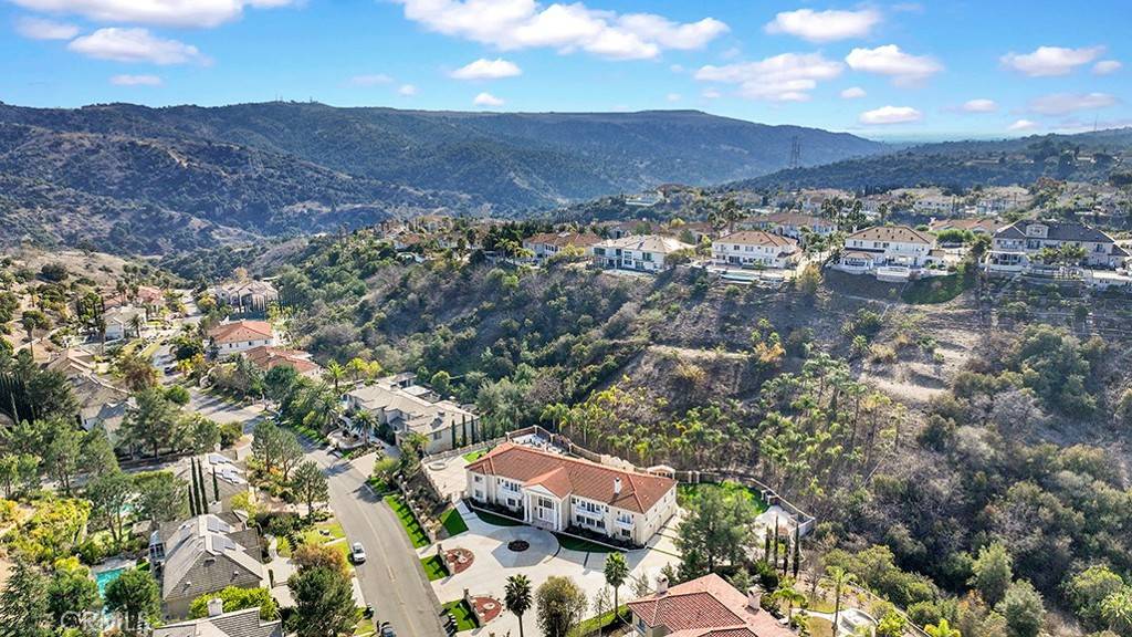 Diamond Bar, CA 91765,2839 Oak Knoll DR