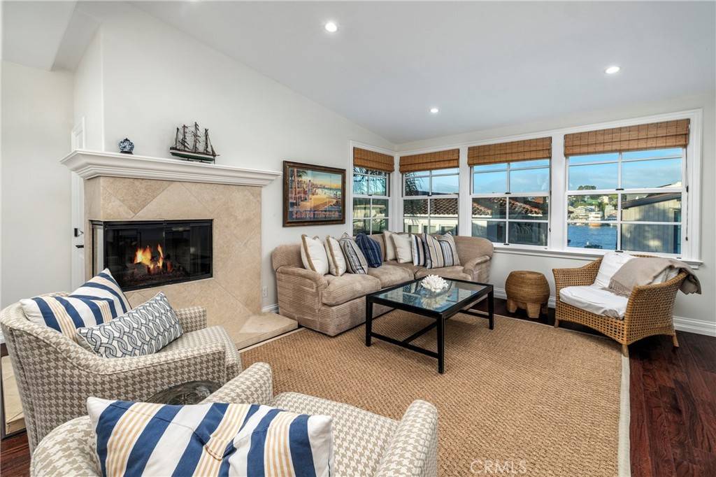 Newport Beach, CA 92663,111 Via Lido Nord #B