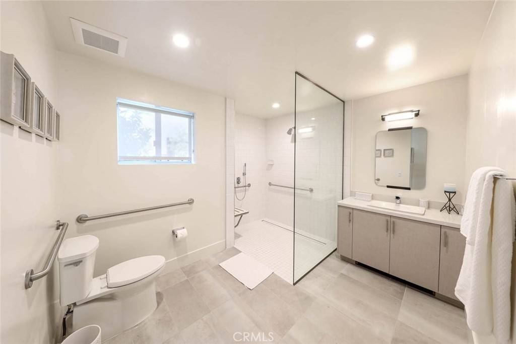 3918 E Coast Corona Del Mar, CA 92625