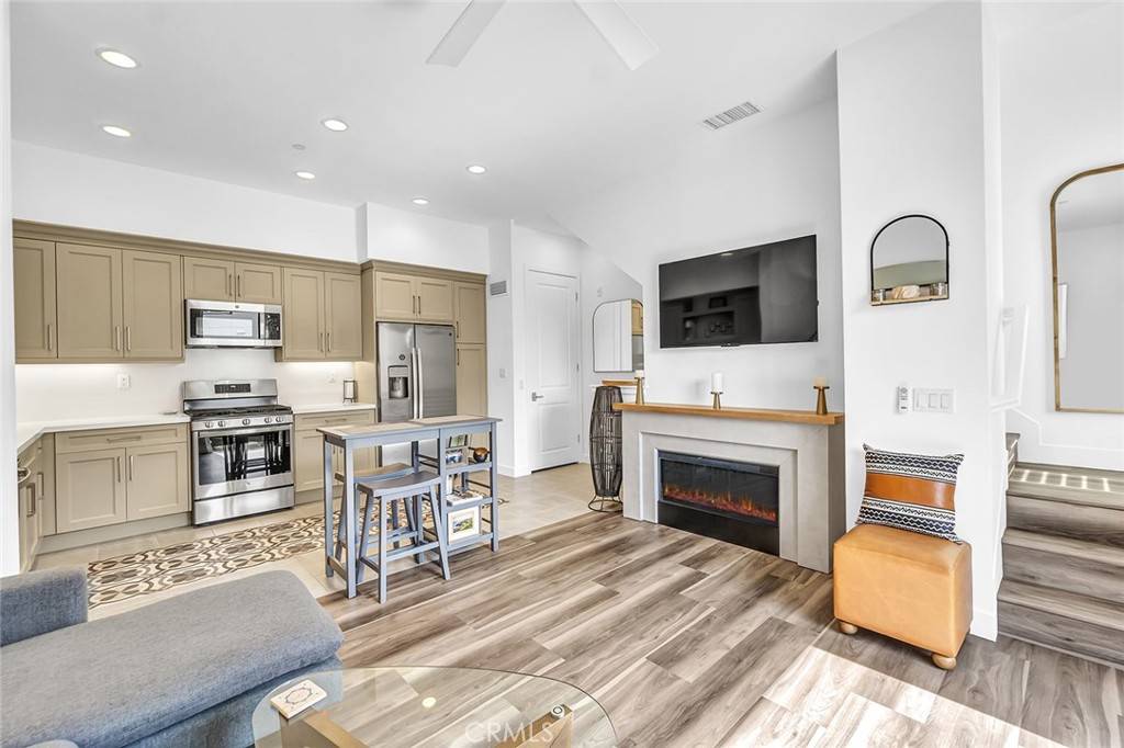 Dana Point, CA 92629,1632 Doheny WAY