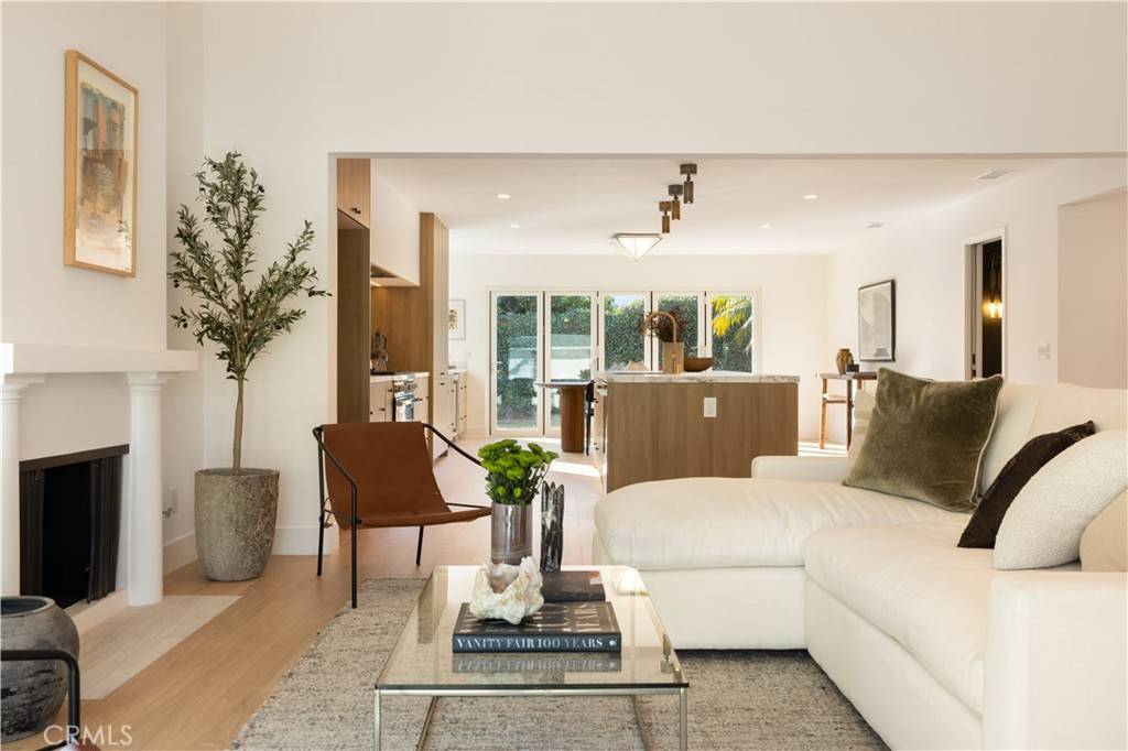 Costa Mesa, CA 92626,3457 Plumeria PL