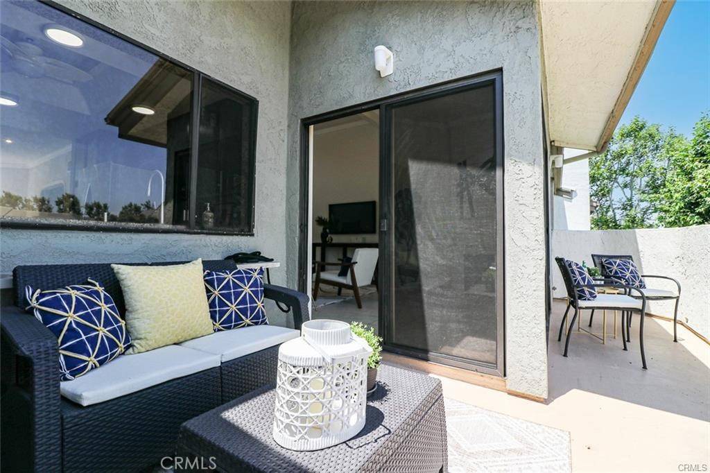 Newport Beach, CA 92663,240 Nice LN #303