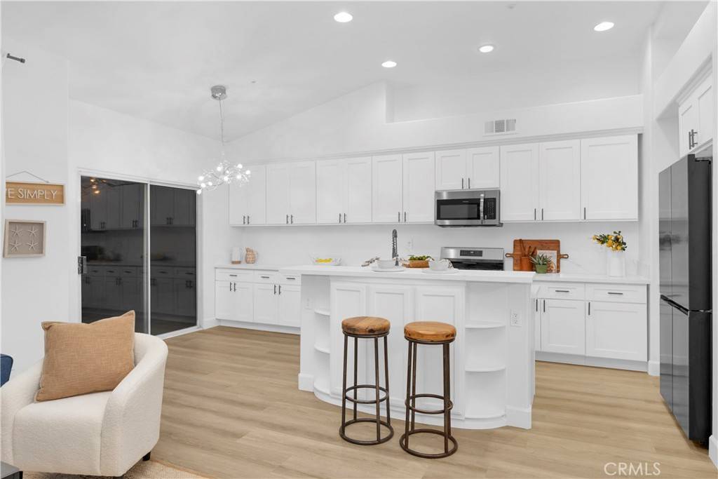 San Clemente, CA 92673,1501 Via Tulipan