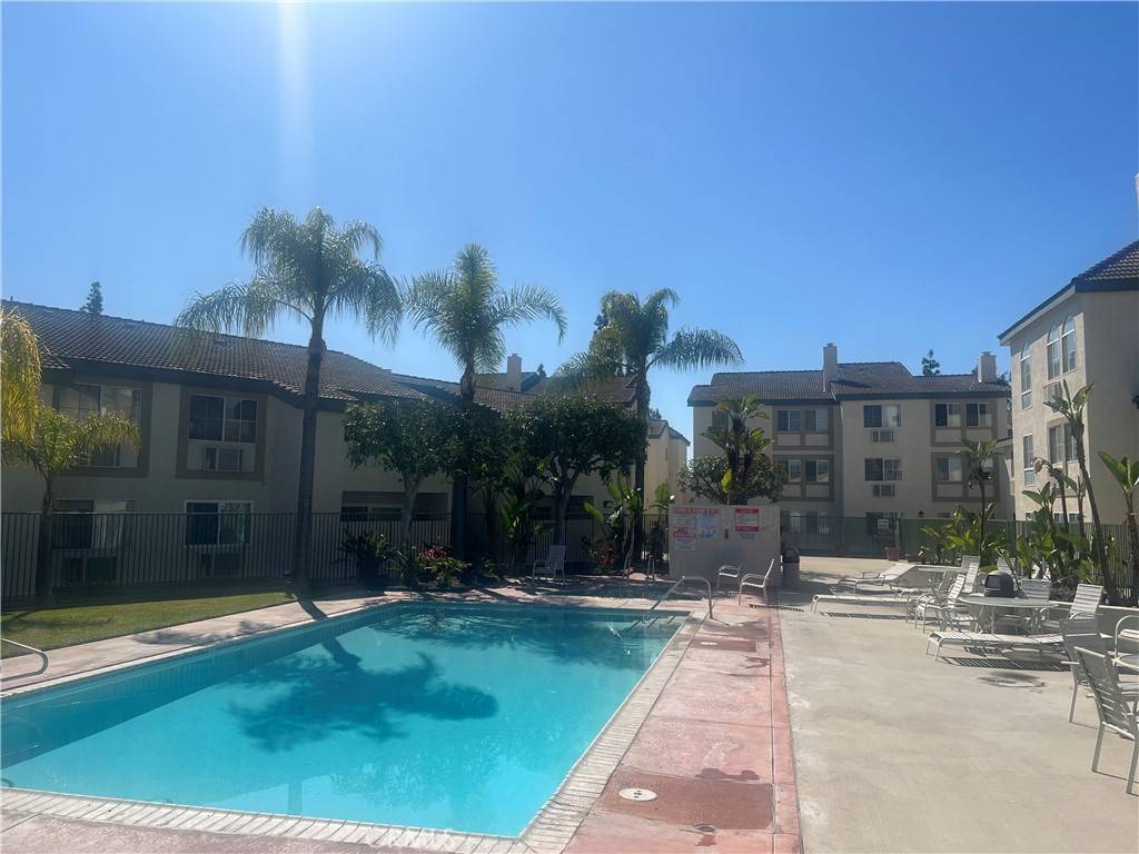 Paramount, CA 90723,15000 Downey AVE #126