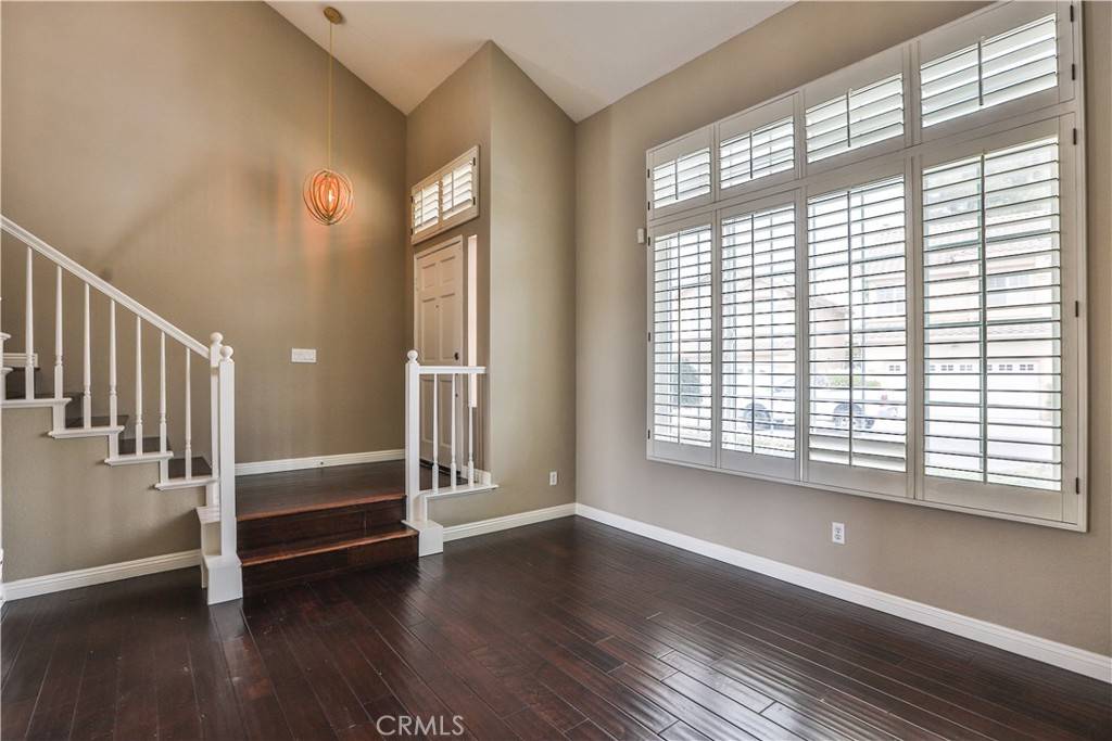Lake Forest, CA 92610,5 Massier LN