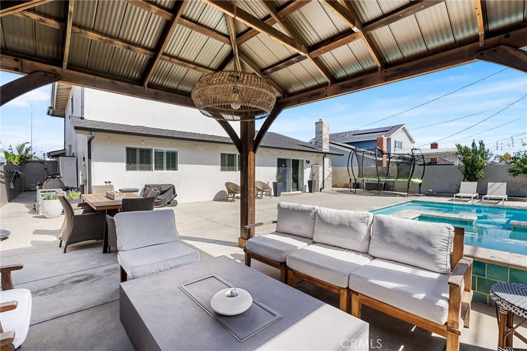 Huntington Beach, CA 92646,10062 Merrimac DR