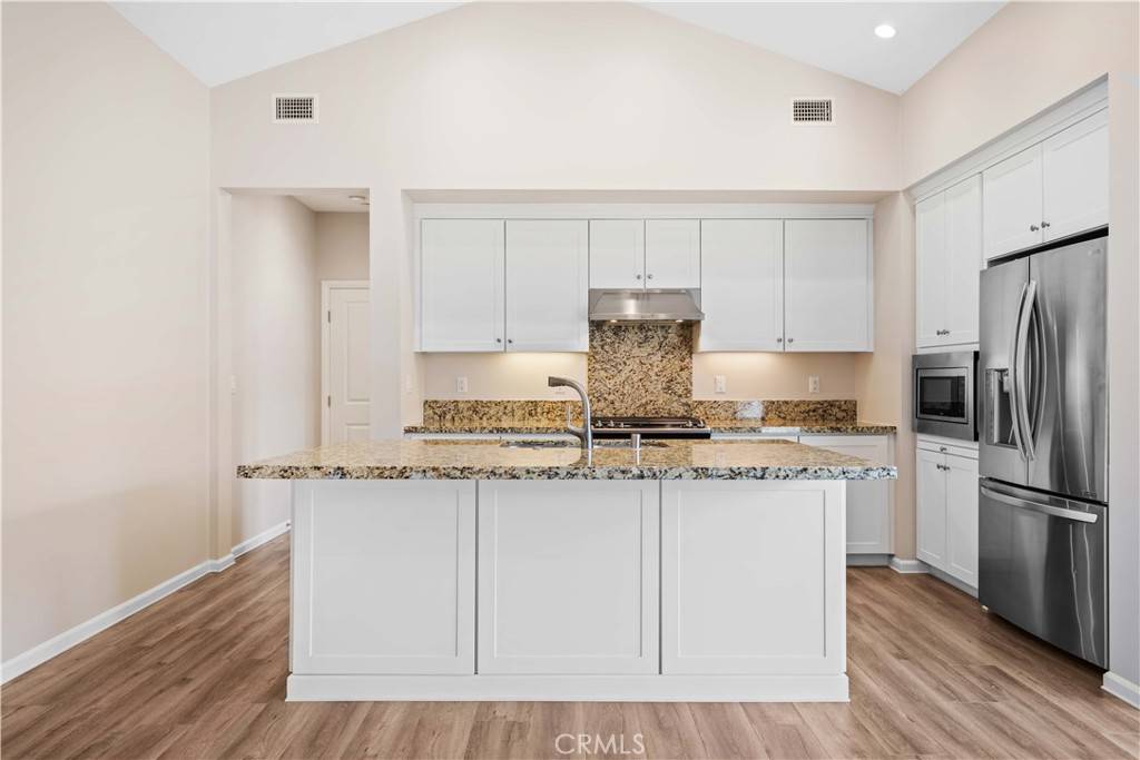 Irvine, CA 92620,134 Canvas