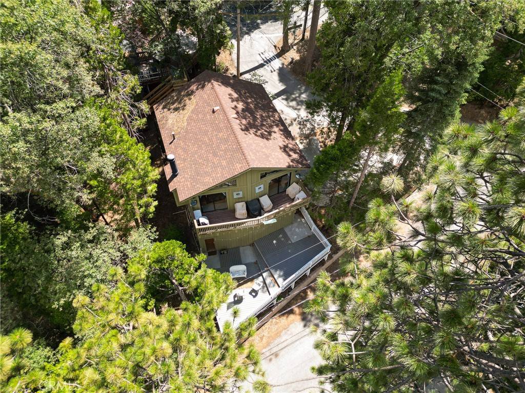 534 Dover CT Lake Arrowhead, CA 92352