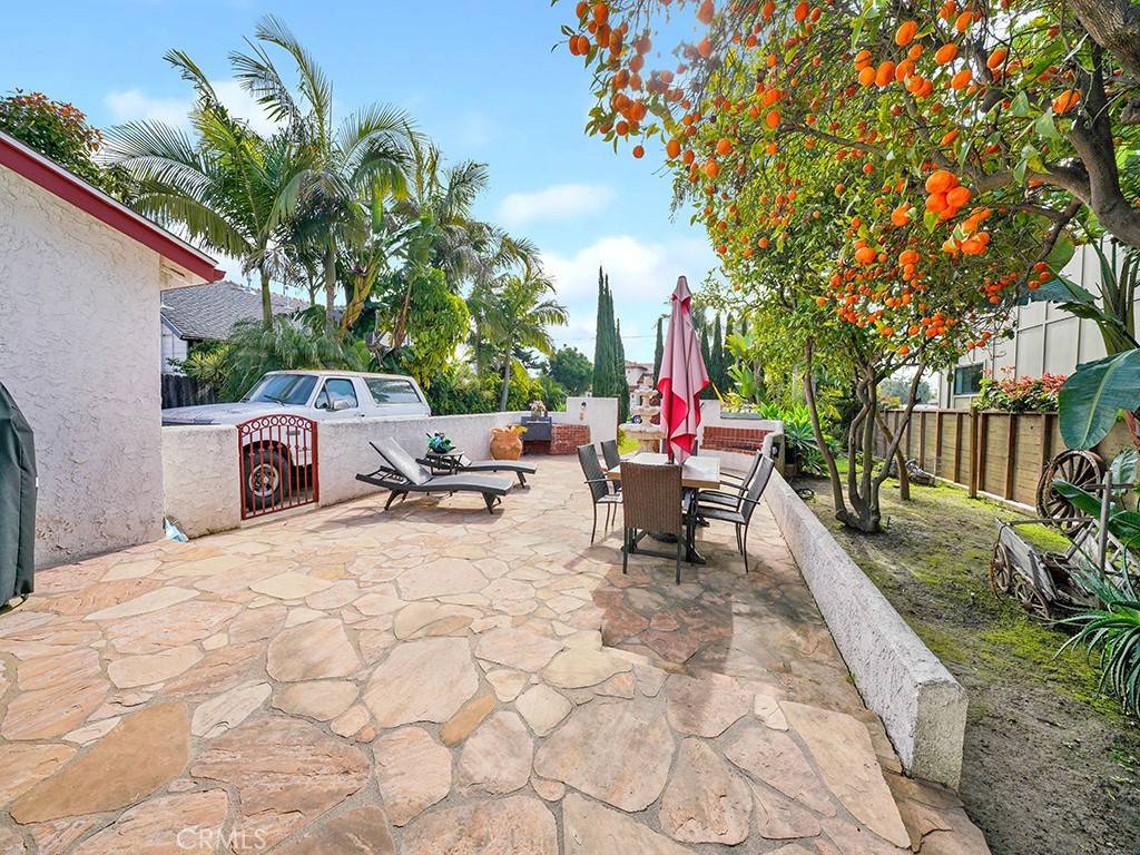 Costa Mesa, CA 92627,1527 Orange AVE