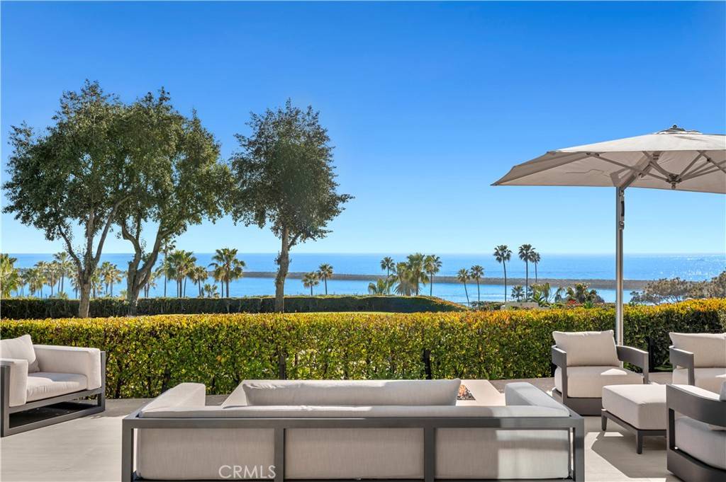Corona Del Mar, CA 92625,2914 Ocean BLVD