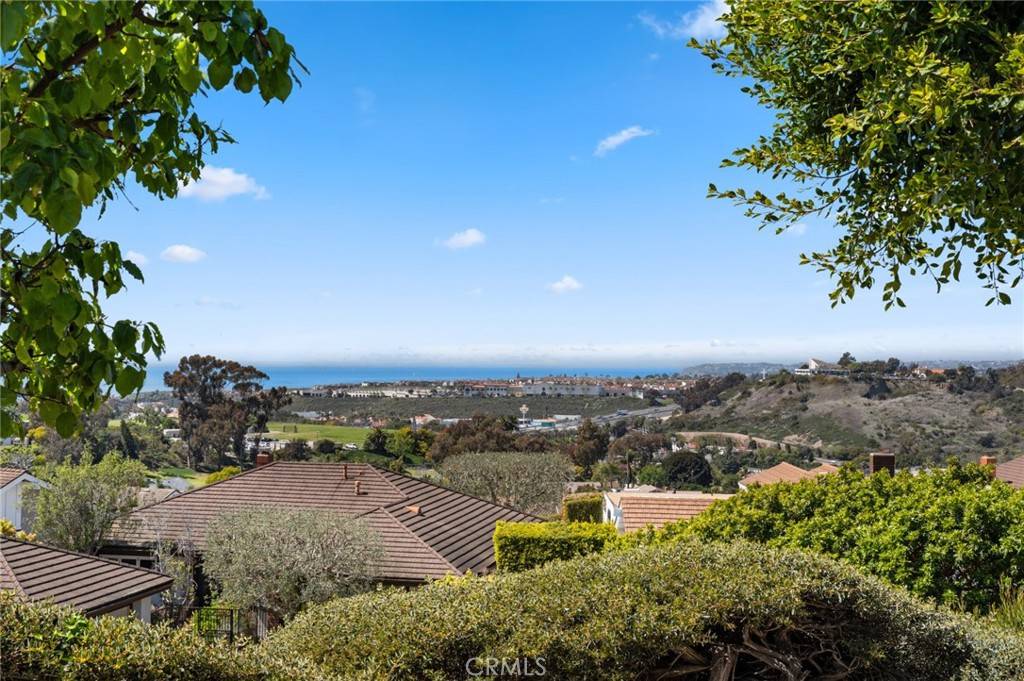 San Clemente, CA 92672,317 Calle Familia