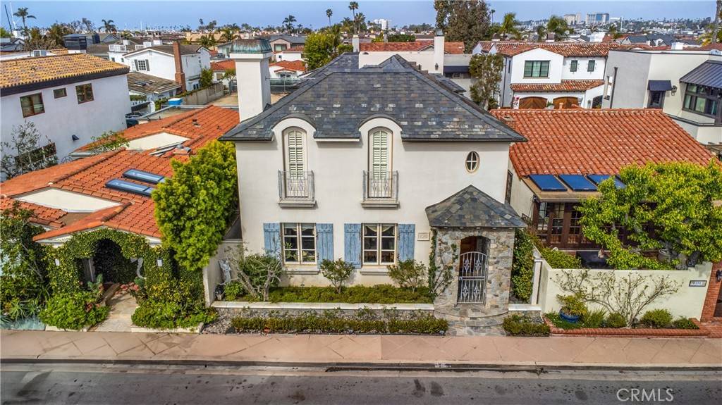 Newport Beach, CA 92663,129 Via Waziers