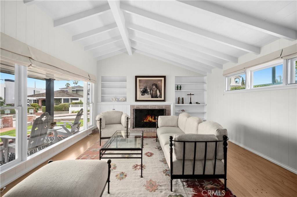Corona Del Mar, CA 92625,214 Marigold AVE