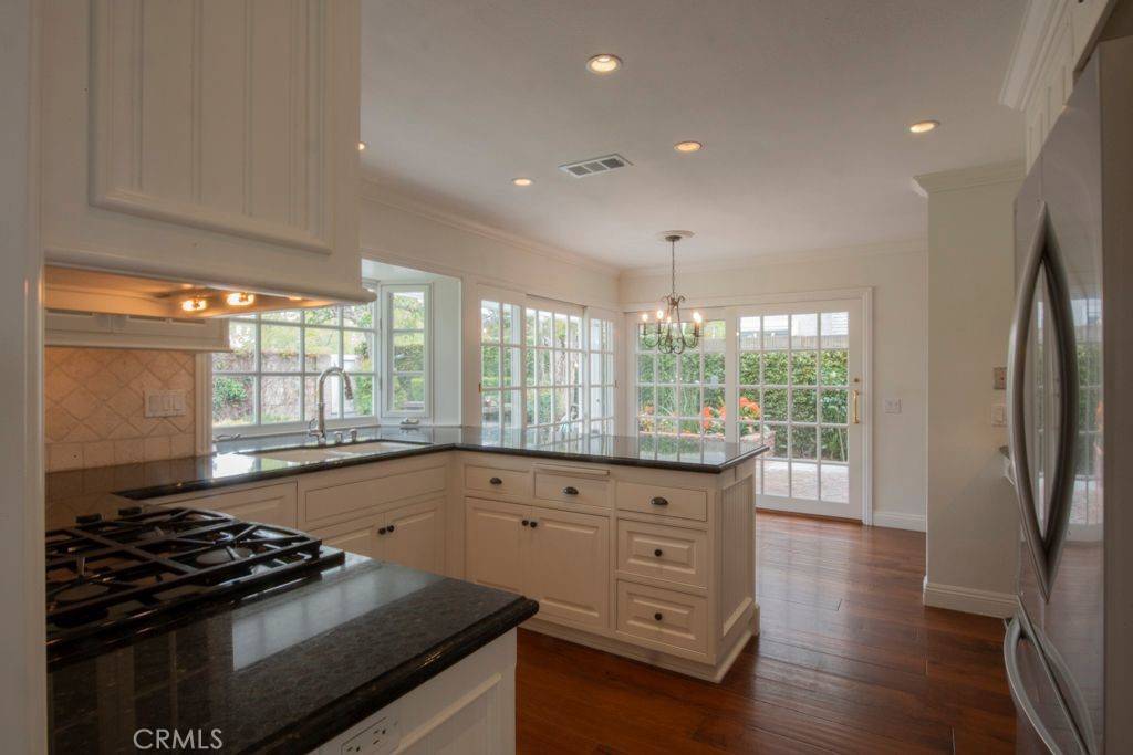 Irvine, CA 92620,20 Brena