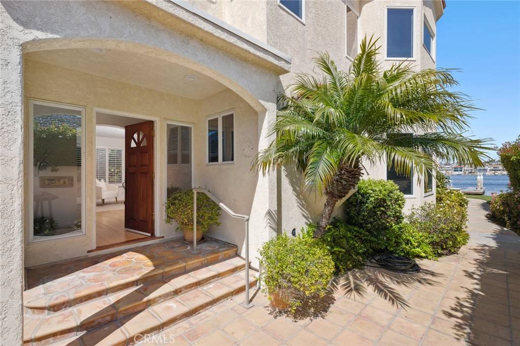 Newport Beach, CA 92661,1240 W Bay AVE