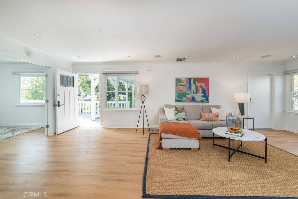 Costa Mesa, CA 92626,2268 Cornell DR