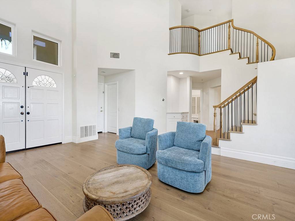 Laguna Niguel, CA 92677,33 Agia
