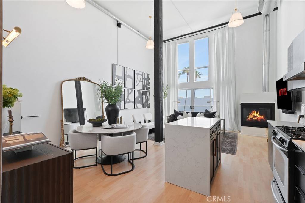 Marina Del Rey, CA 90292,4215 Glencoe AVE #407