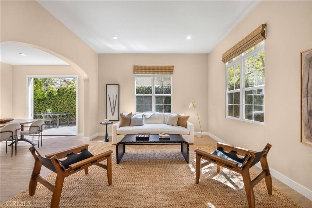 Irvine, CA 92603,40 Arborside