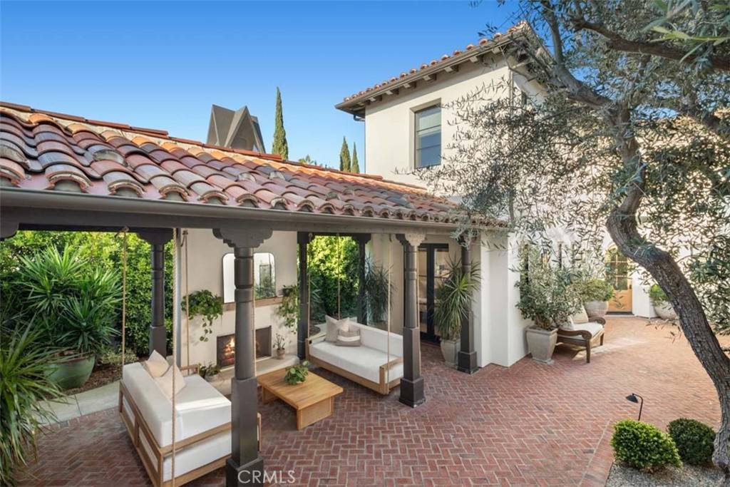 Irvine, CA 92603,22 Vernal Spring
