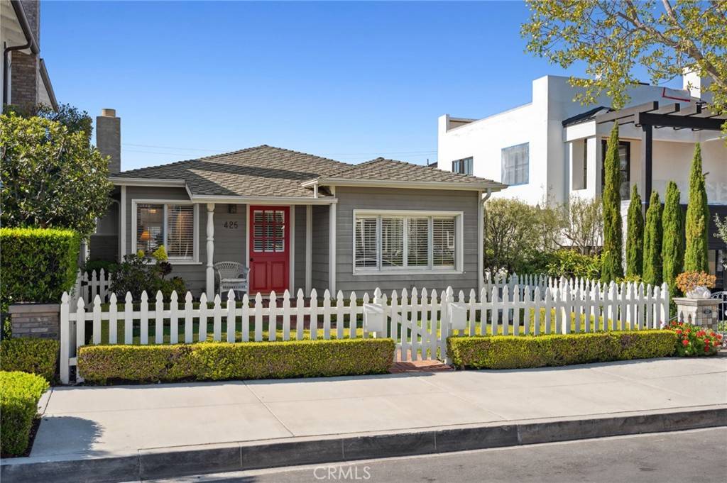 Corona Del Mar, CA 92625,425 Dahlia AVE