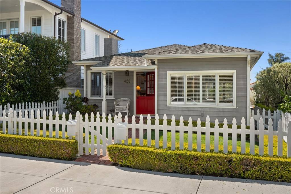Corona Del Mar, CA 92625,425 Dahlia AVE