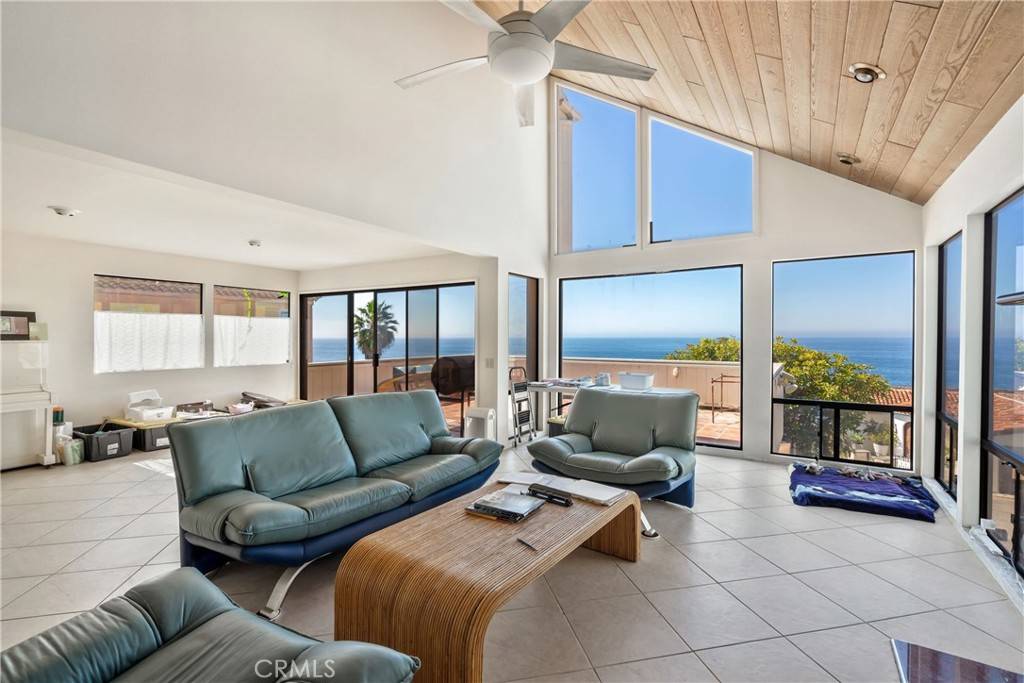 Laguna Beach, CA 92651,31706 Seacliff DR