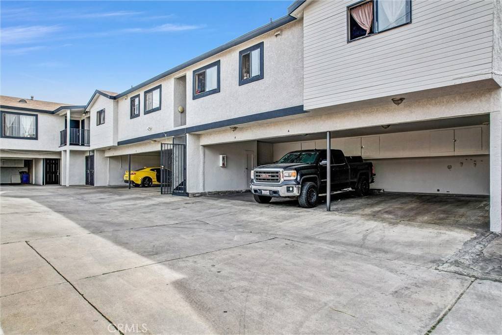 Lynwood, CA 90262,11230 Louise AVE