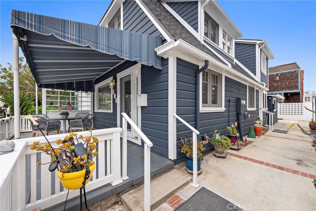 Newport Beach, CA 92661,323 Island AVE