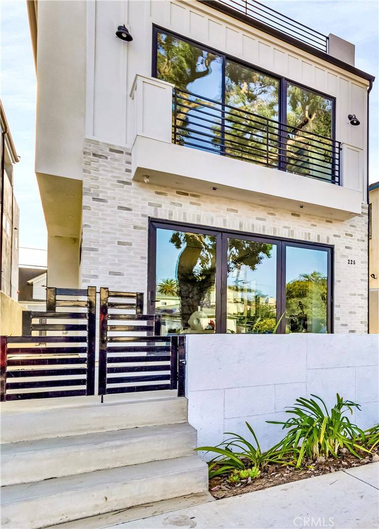 Huntington Beach, CA 92648,226 13th ST