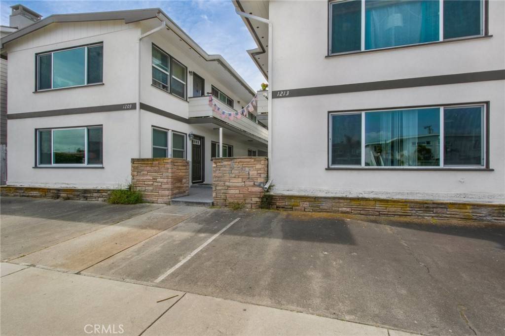 Newport Beach, CA 92661,1213 W Balboa BLVD