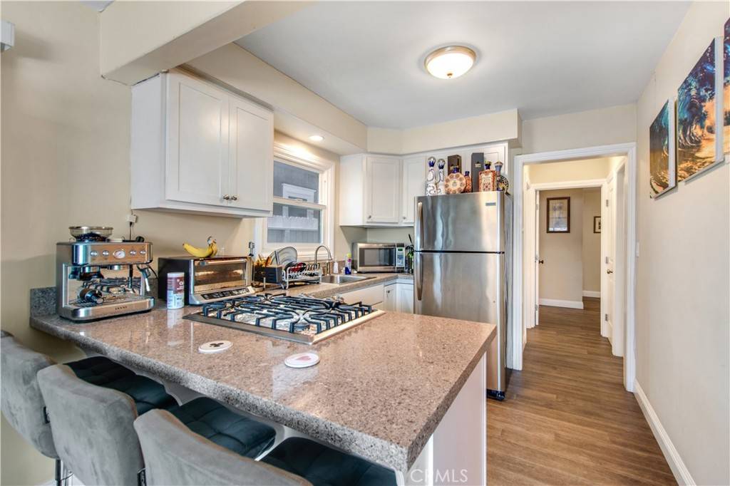 Newport Beach, CA 92661,1213 W Balboa BLVD