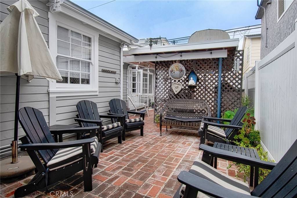 Newport Beach, CA 92662,209 Agate AVE