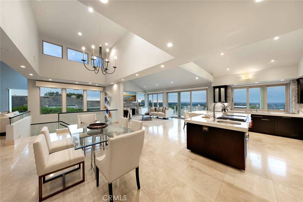Newport Beach, CA 92660,9 Saint Tropez