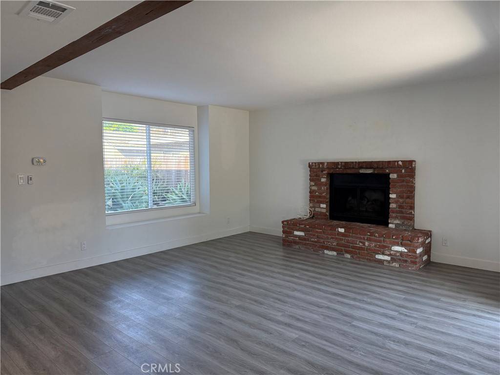 Costa Mesa, CA 92627,284 Monte Vista #C