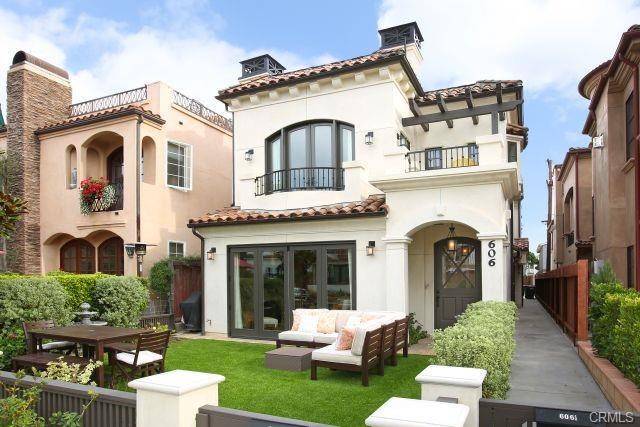 Corona Del Mar, CA 92625,606 Marigold AVE