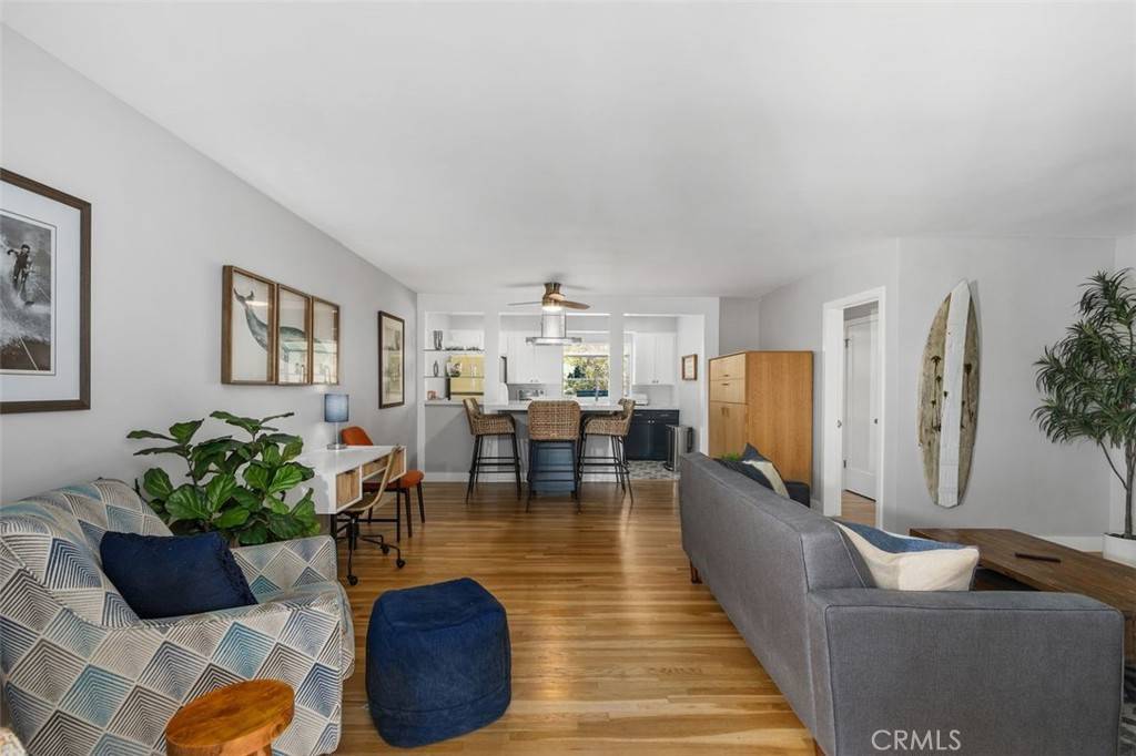 Laguna Beach, CA 92651,1594 Via Capri #10