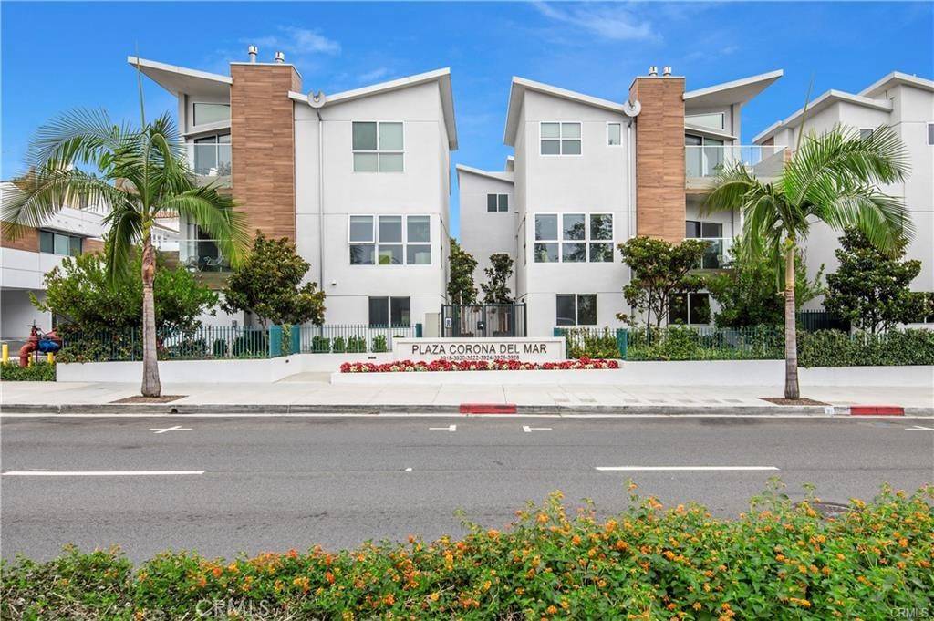 Corona Del Mar, CA 92625,3920 E Coast Highway
