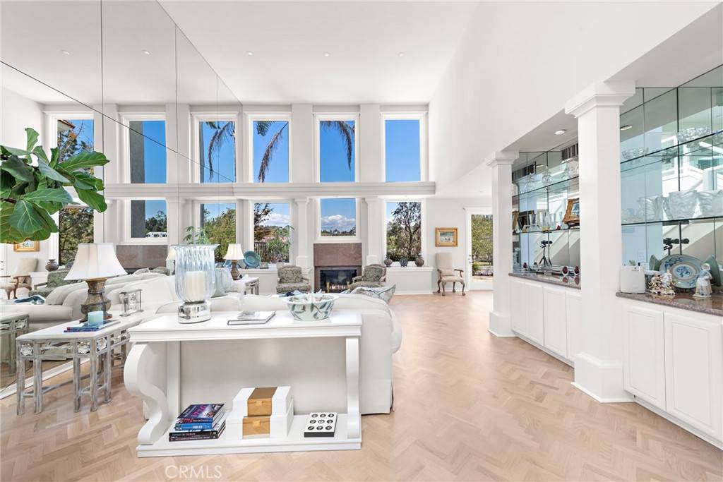 Newport Beach, CA 92660,10 Rue Grand Ducal