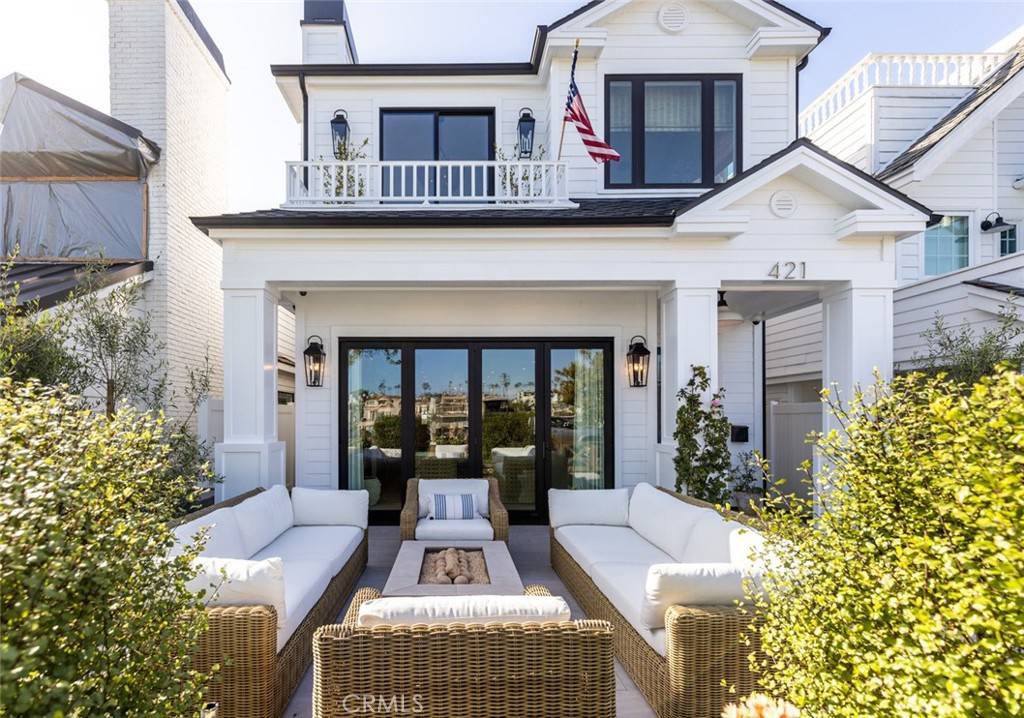 Corona Del Mar, CA 92625,421 Begonia Ave