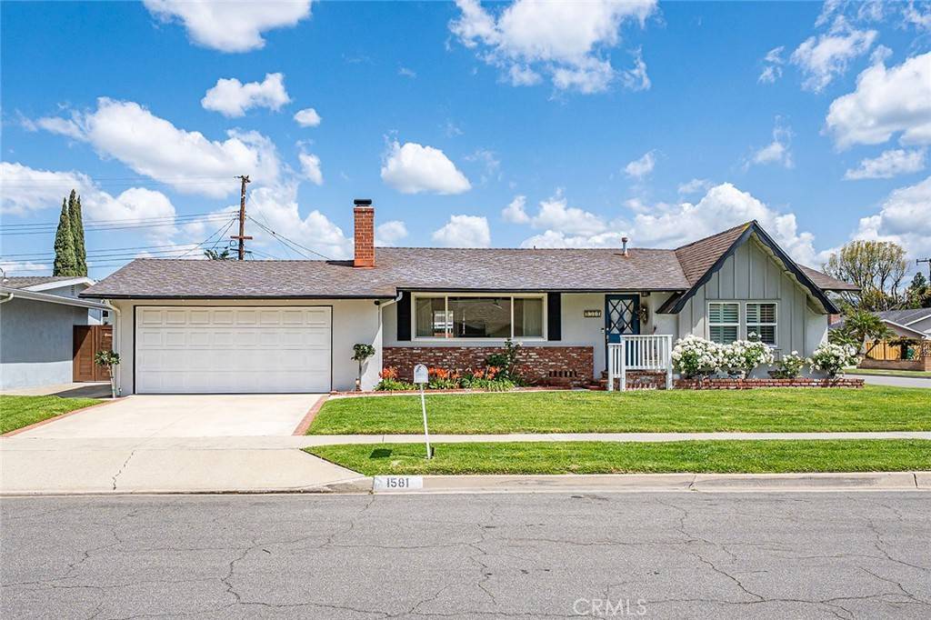 Santa Ana, CA 92705,1581 Tiffany PL