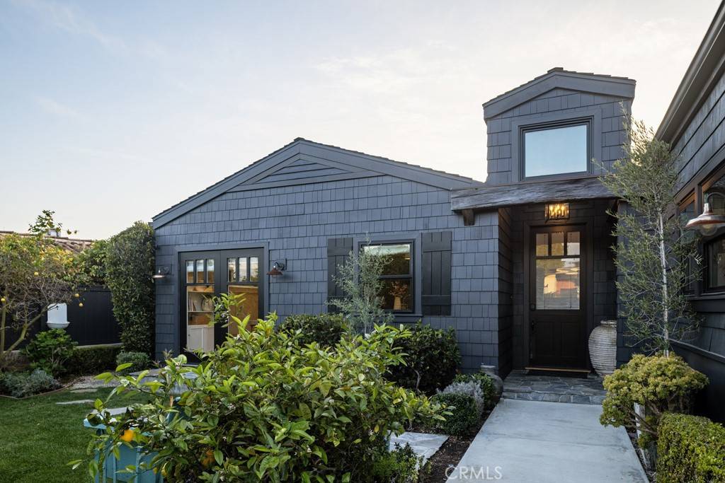Corona Del Mar, CA 92625,531 De Anza DR