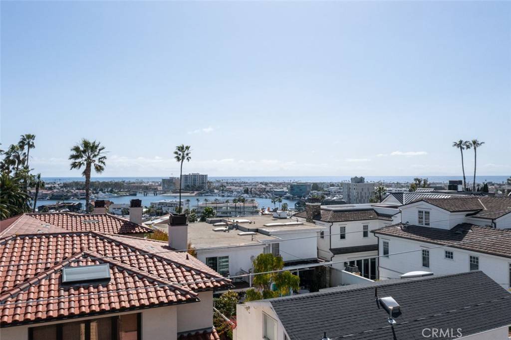 Newport Beach, CA 92663,2918 Cliff DR