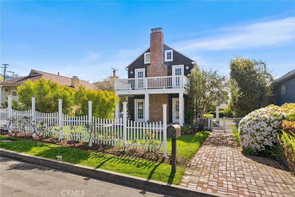 Laguna Beach, CA 92651,369 Hawthorne RD