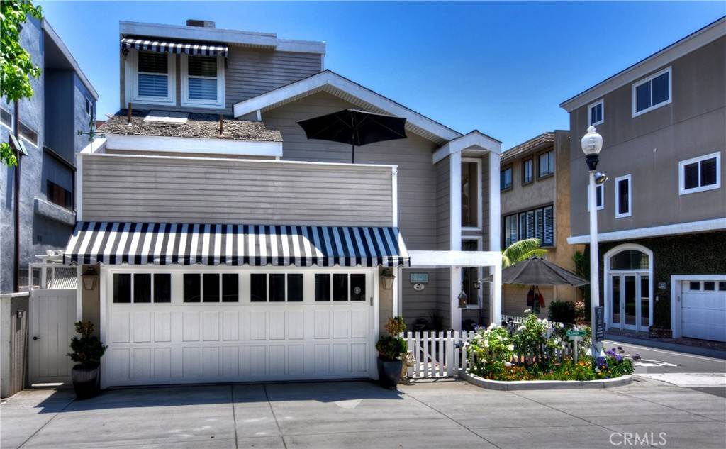 Surfside, CA 90740,68 B Surfside AVE